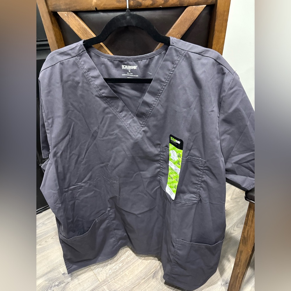 Scrubstar Unisex Gray Scrub Shirt‎